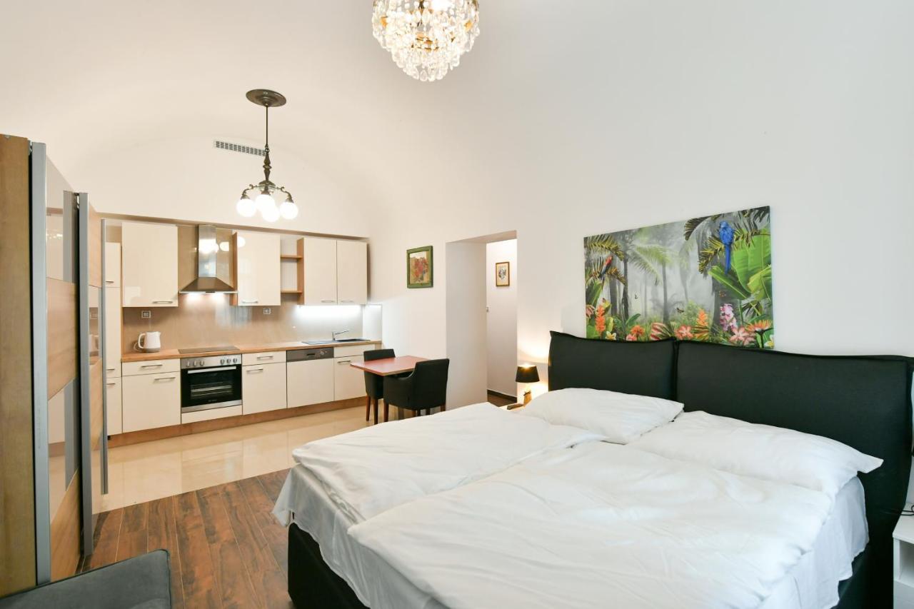Apartmany Na Namesti 85 Jindřichŭv Hradec Dış mekan fotoğraf